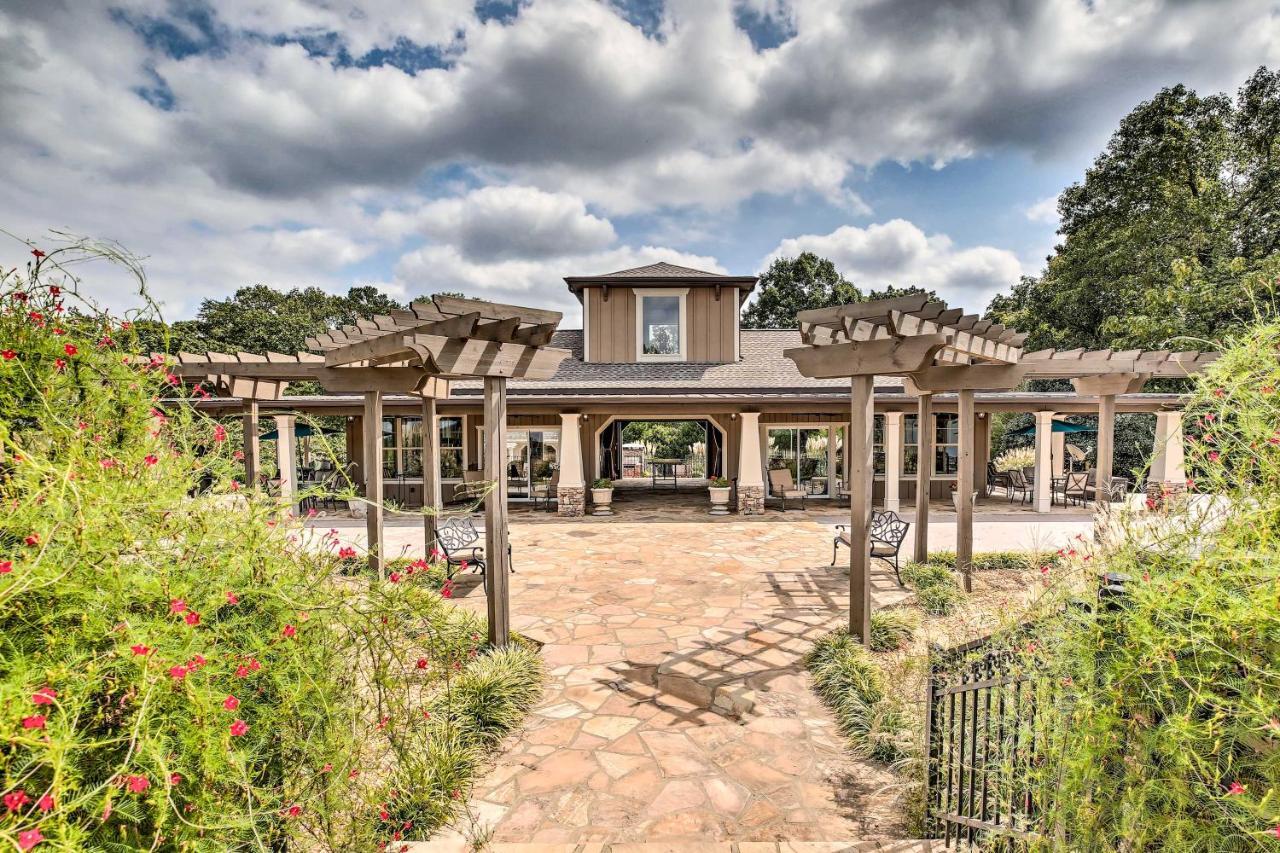 Lake Allatoona Area Studio With Pool And Views! Cartersville Exteriör bild